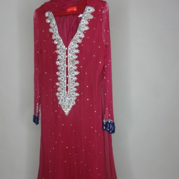 Long Dress Desi Pakistani /  Indian Dress Small (3 pcs) - Picture 1 of 7